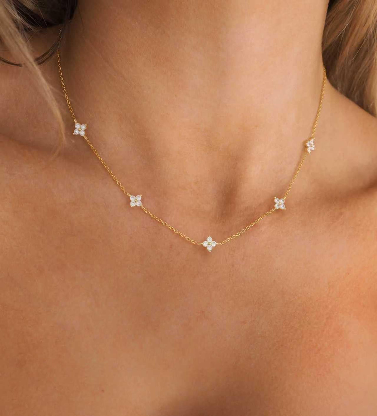 ZELVORA™ Cubic Zirconia Station Necklace